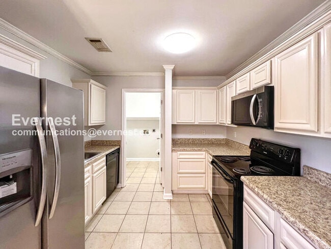 Photo - 3 Bed/2 Bath Home with Garage / Pet-Friend...