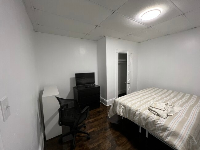 Photo - 25 Wyman St