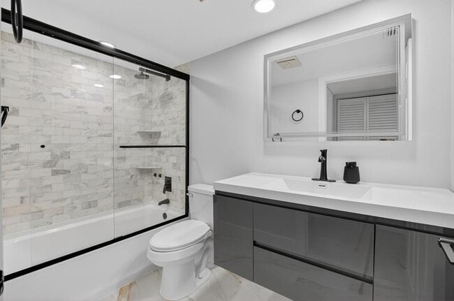 Building Photo - 13770 Oneida Dr Unit C2 Rental