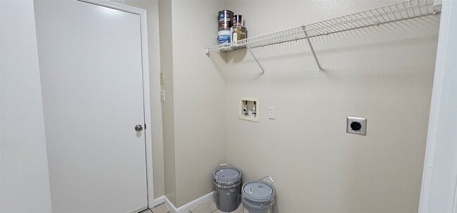 Photo - 10538 Twin Circles Dr