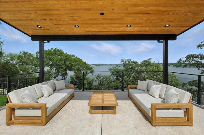 Building Photo - 123 Heavens Rdg Rental