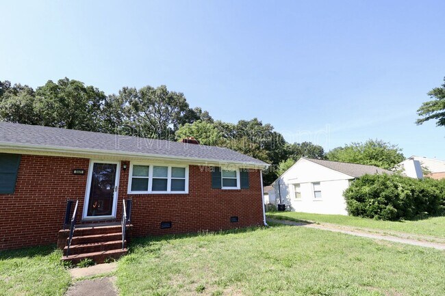 Photo - 5601 Eunice Dr