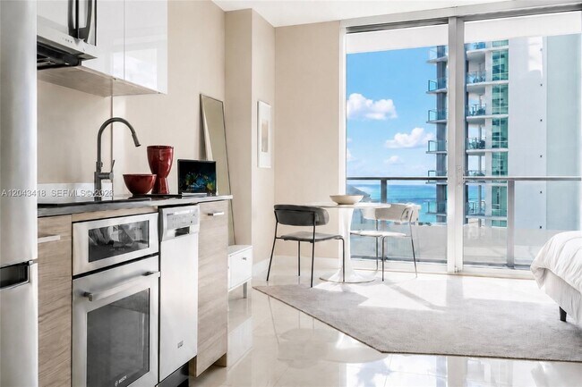Photo - 1300 Brickell Bay Dr Unit 1806