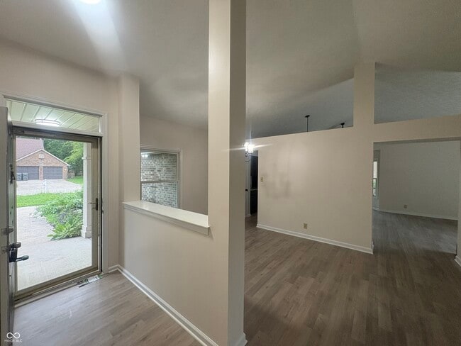 Photo - 7630 Lippincott Way