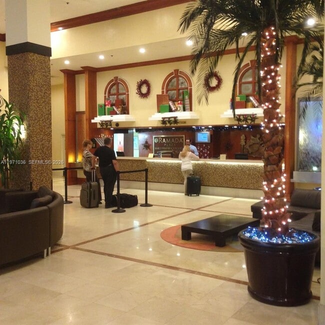 Photo - 19201 Collins Ave Unidad 831