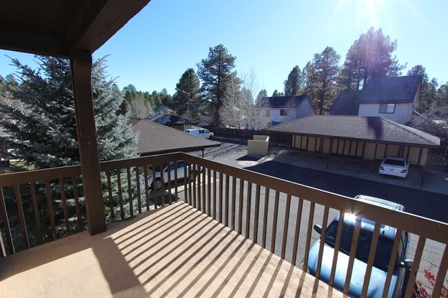 Building Photo - Short-Term Furnished Rental | Mountain Views + $500 Move-In Special Unit #22