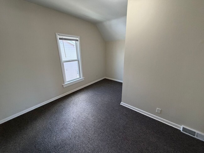 Photo - 825 Scott Ave Unidad Scott, 825A