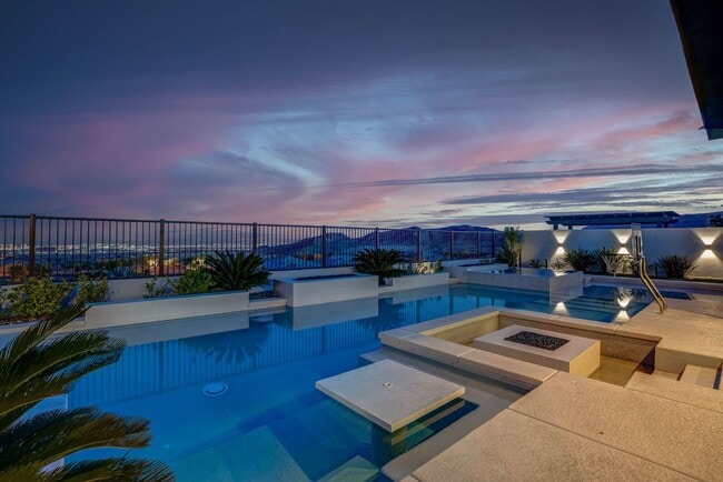 Photo - 756 Bruce Moorland St