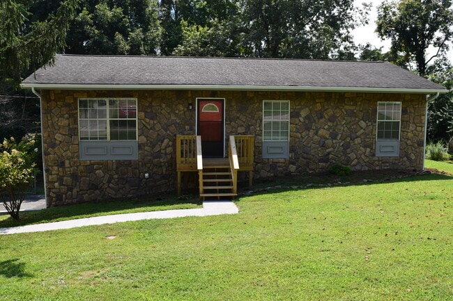Building Photo - 2816 Beaverwood Dr Rental