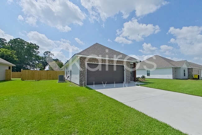 Photo - 200 Carencro St