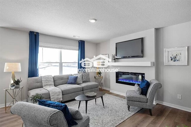 Photo - 2124 Bugge Dr