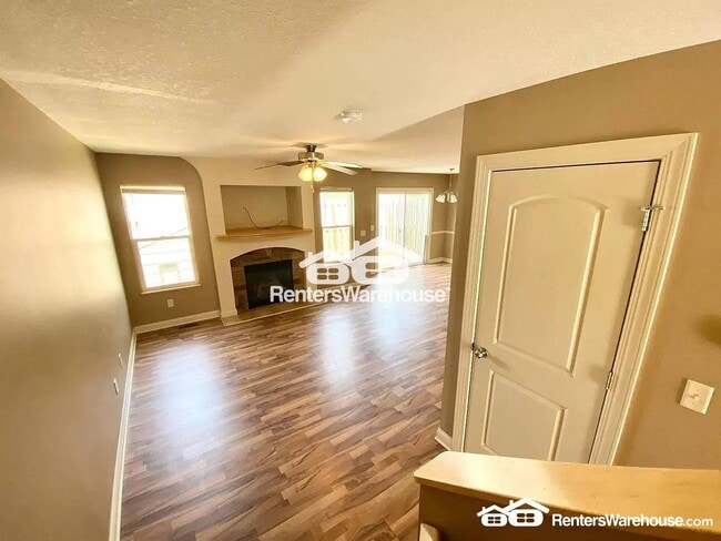 Photo - 2004 63rd St