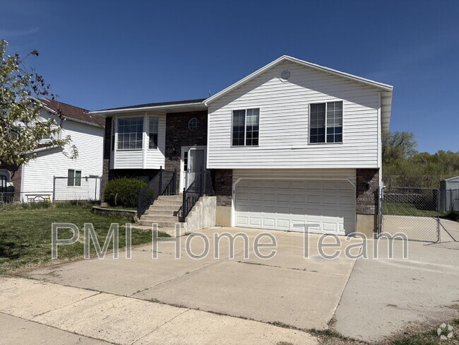 Building Photo - 4440 S 2750 W Rental