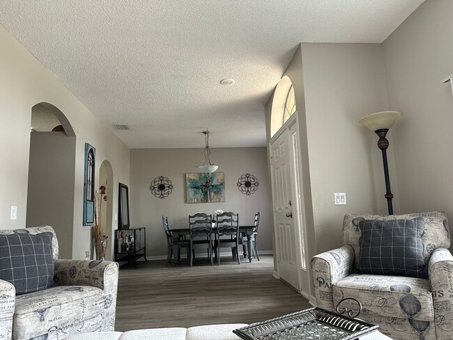 Photo - MOVE IN MARCH 1      4 Bedroom Valrico home with no carpet and a fenced yard