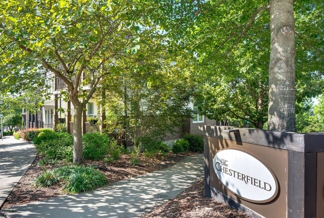 Building Photo - Awesome 3BR/3.5BA Craftsman Cottage in Che...