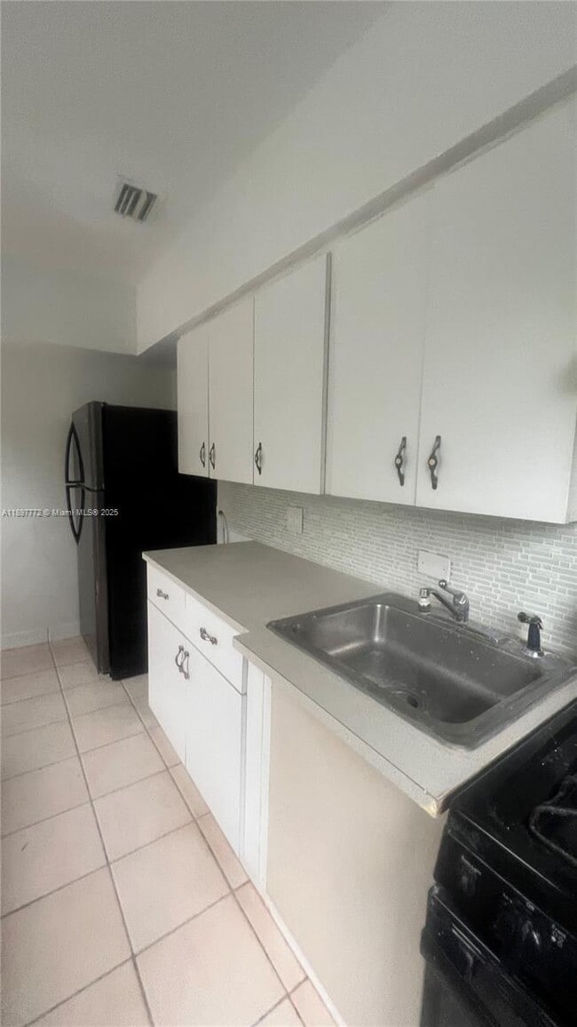 Photo - 413 NW 33rd St Unidad B