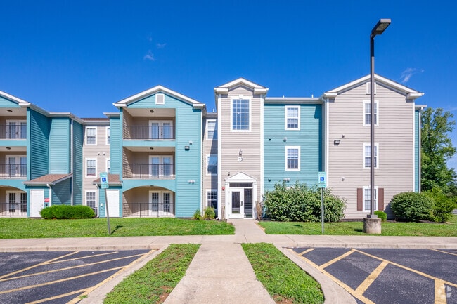 The Reserve at Saluki Pointe