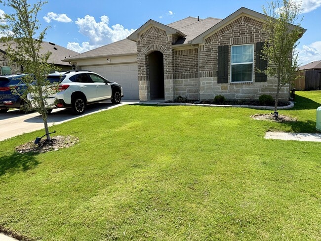 Building Photo - 541 Chaco Lp Rental