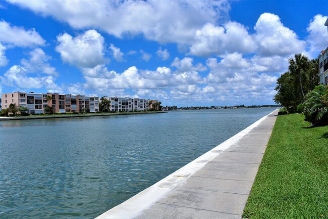 Photo - 7420 Bay Island Dr S Unidad 176