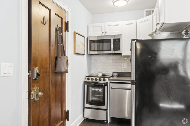 Studio - 250SF - Kitchen