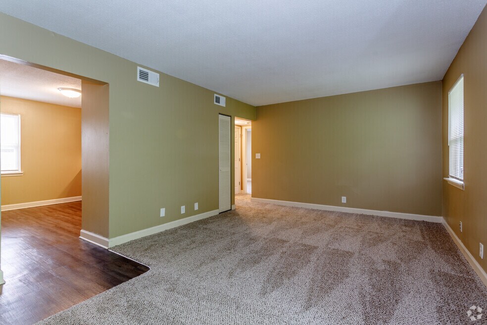 2BR, 1BA - B2