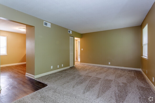 2BR, 1BA - B2