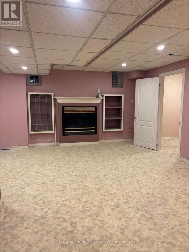 Photo - 6121 Maple Gate Cir