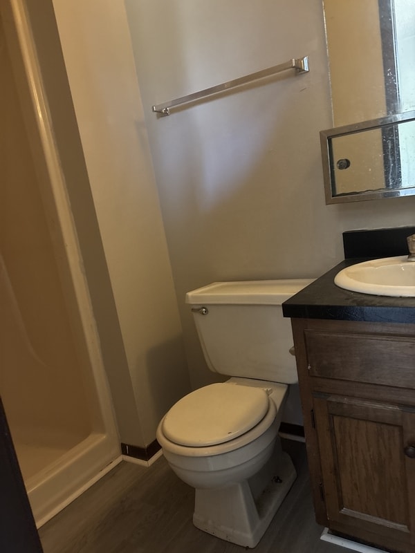 Photo - 1520 Oak Ridge Ln SE