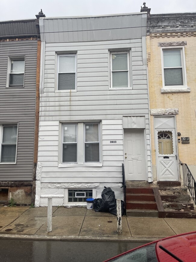 Photo - 3033 Fontain St House