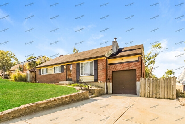 Photo - 8821 Constance Ln