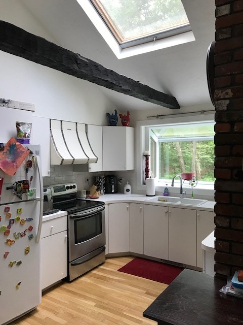 Photo - 89 Amesbury Rd