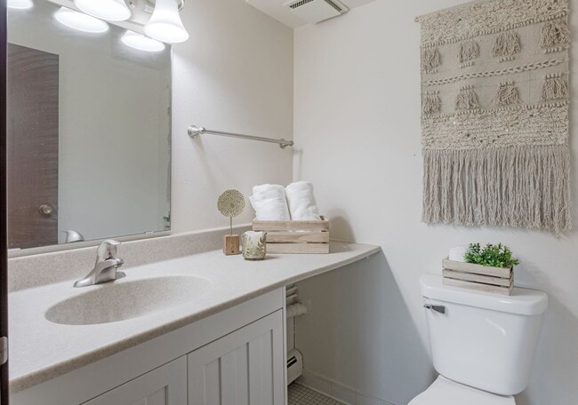 Photo - Baypoint Shoreline