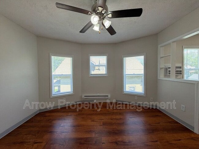 Photo - 1215 Peach St