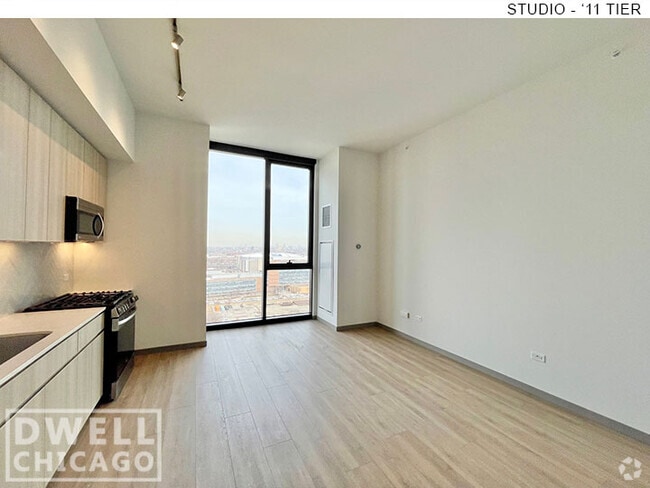 Building Photo - 503 S Damen Ave Rental