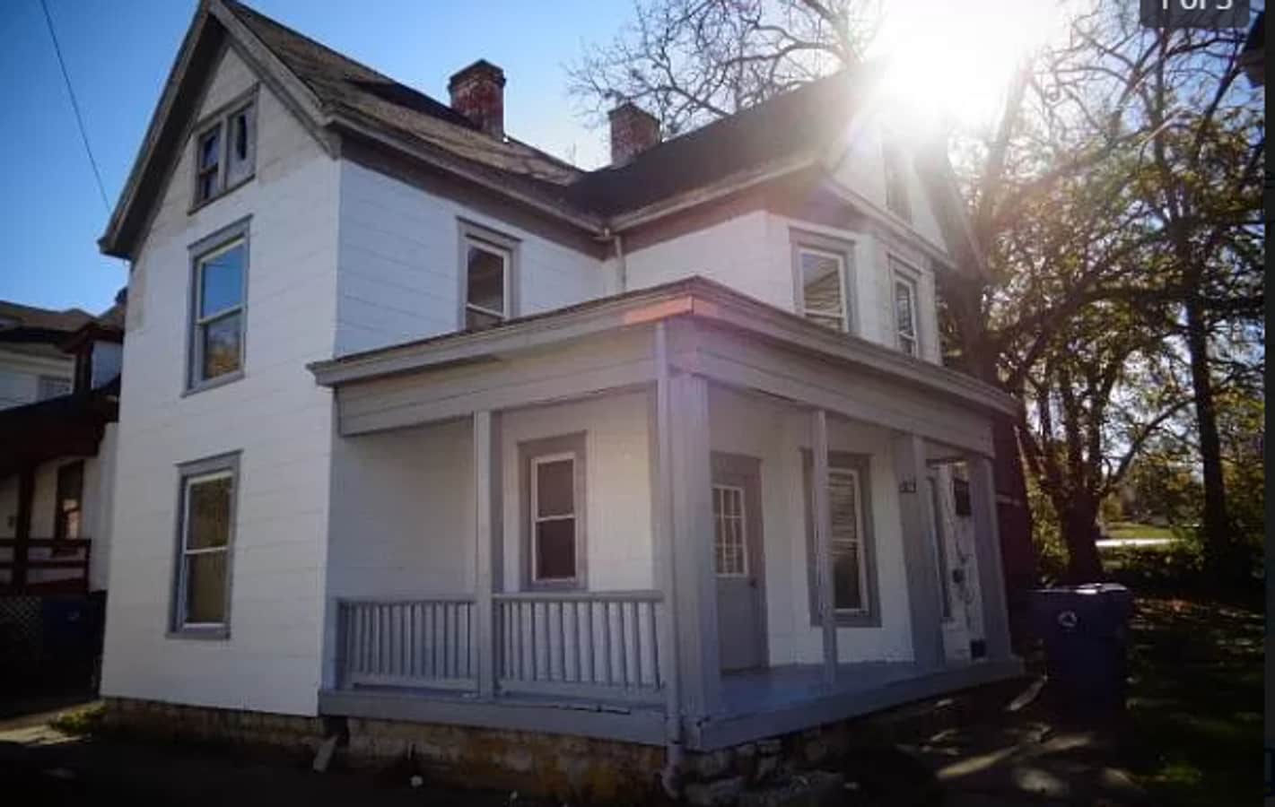 Photo - 106 W Hickman St