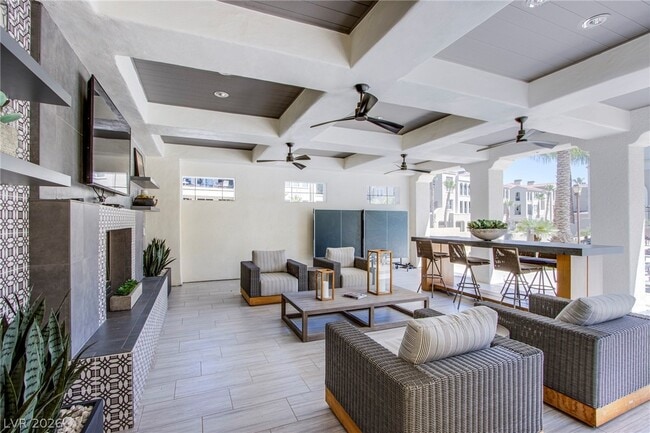 Photo - 2555 Hampton Rd Unidad 9109