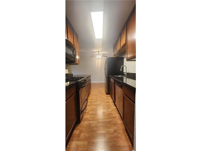 3120 Hennepin Ave S Unit 306