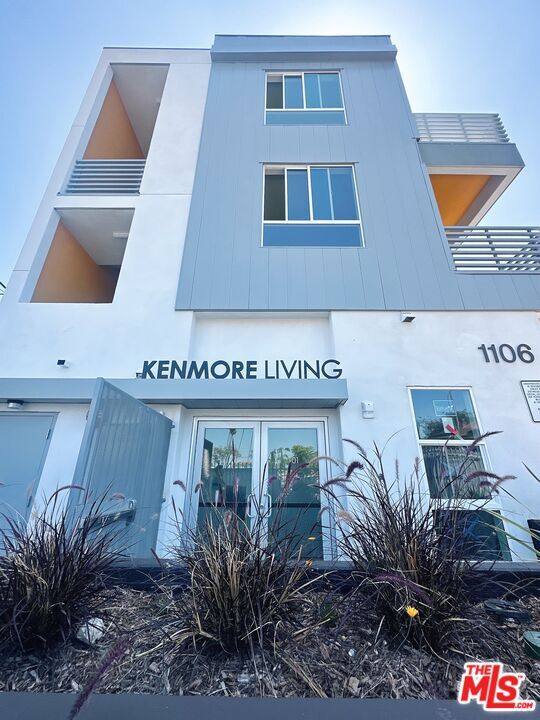 Photo - 1106 S Kenmore Ave Unidad 301 Rental