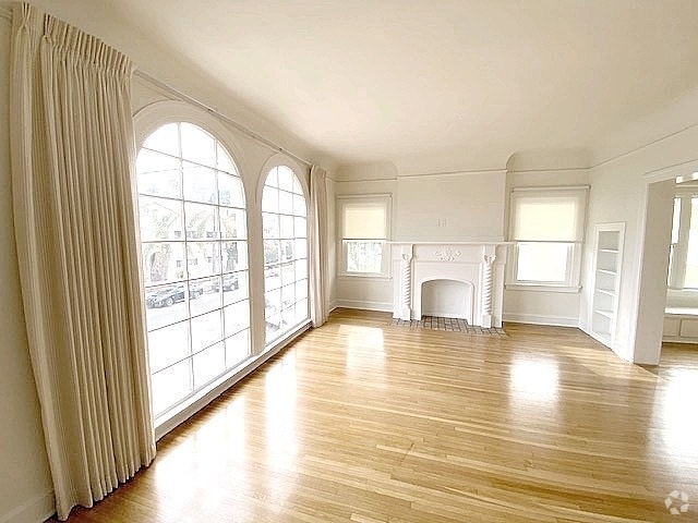 Building Photo - 25 Falcon Ave Unit B Rental