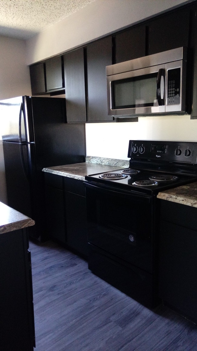 Quail Ridge - Quail Ridge Apartments
