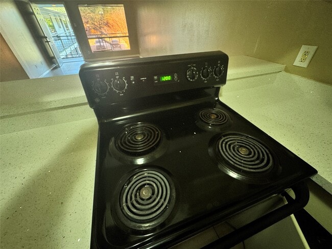 Photo - 2201 N Grand Blvd Unit 4