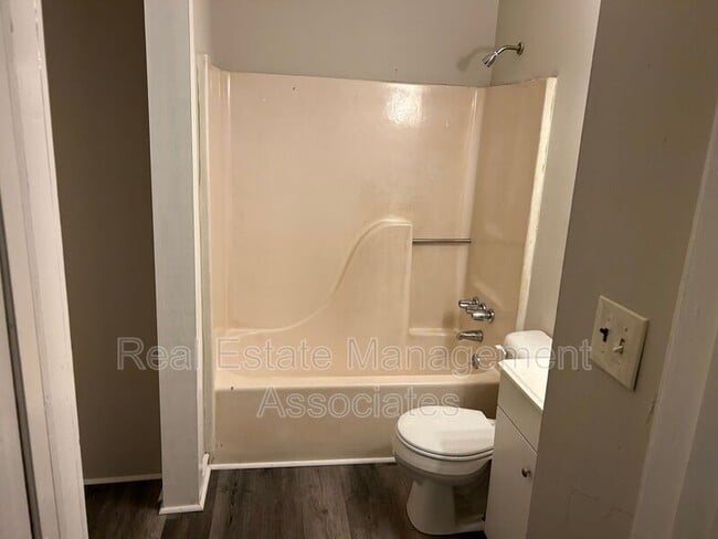 Photo - 519 E Central Ave