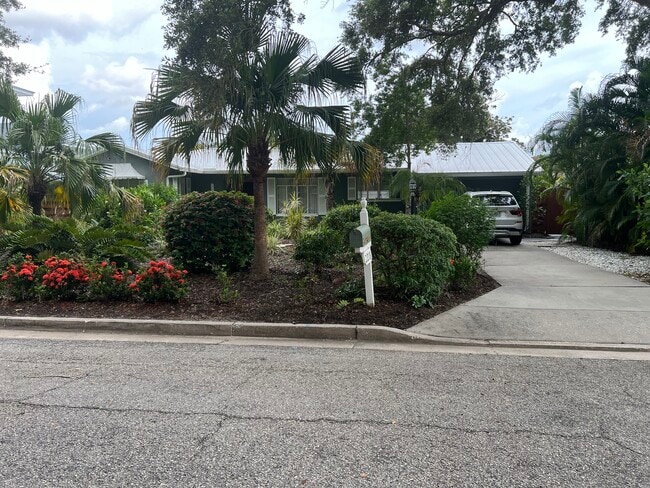 2216 Hibiscus St Unidad 2216