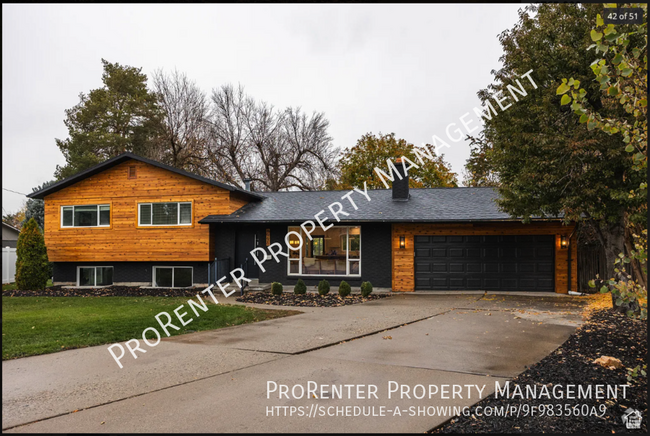 Building Photo - Updated 4 Bed, 3 Bath Holladay Home