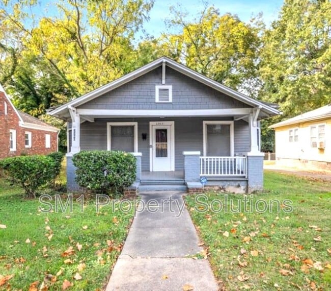 Photo - 2360 N Patterson Ave