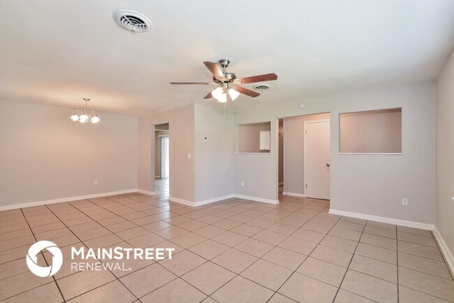 Photo - 1625 Leach Cir