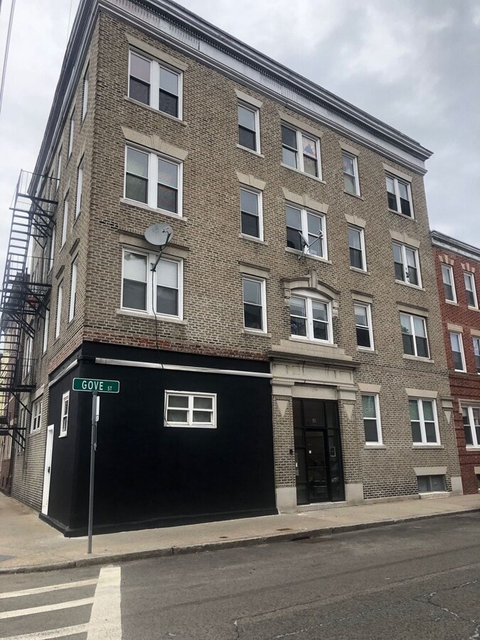 Photo - 142 Gove St, East Boston