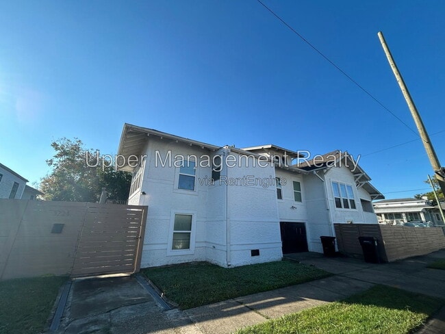 Building Photo - 3724 S Liberty St Unit 3724 S