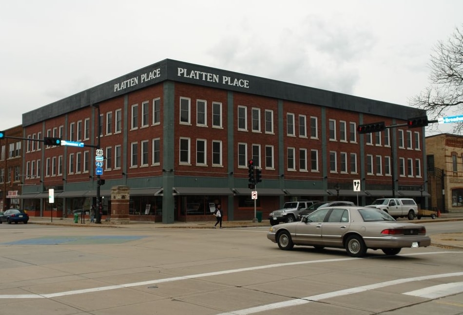 Platten Place Apartments - Platten Place Apartments