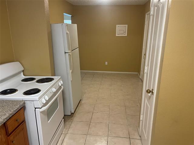 Photo - 908 N Zang Blvd Unit A